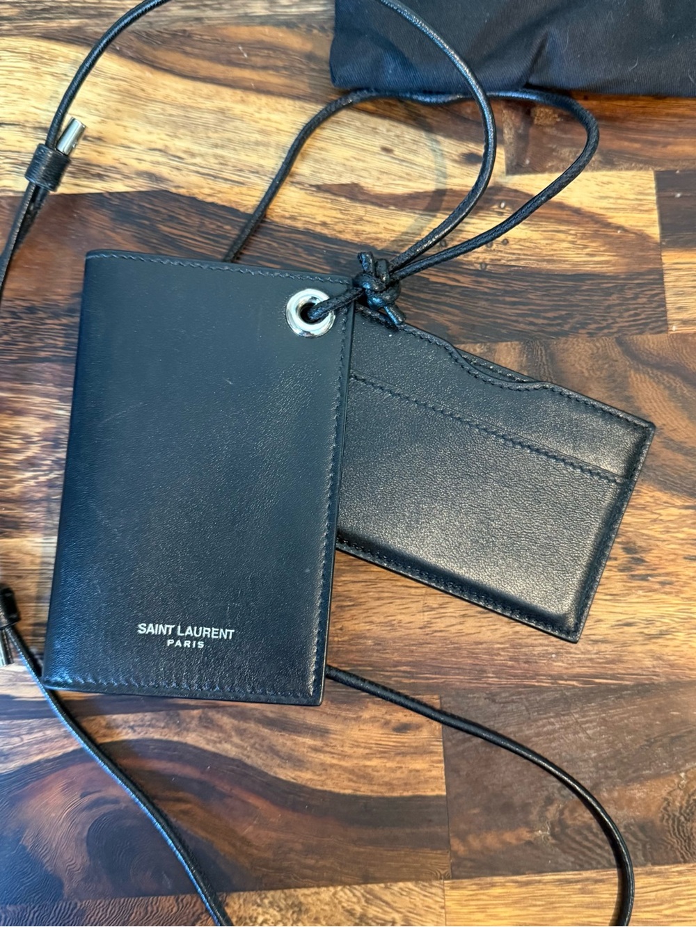 Saint Laurent Black leather slide out card holder 100% authentic - Picture 6 of 9